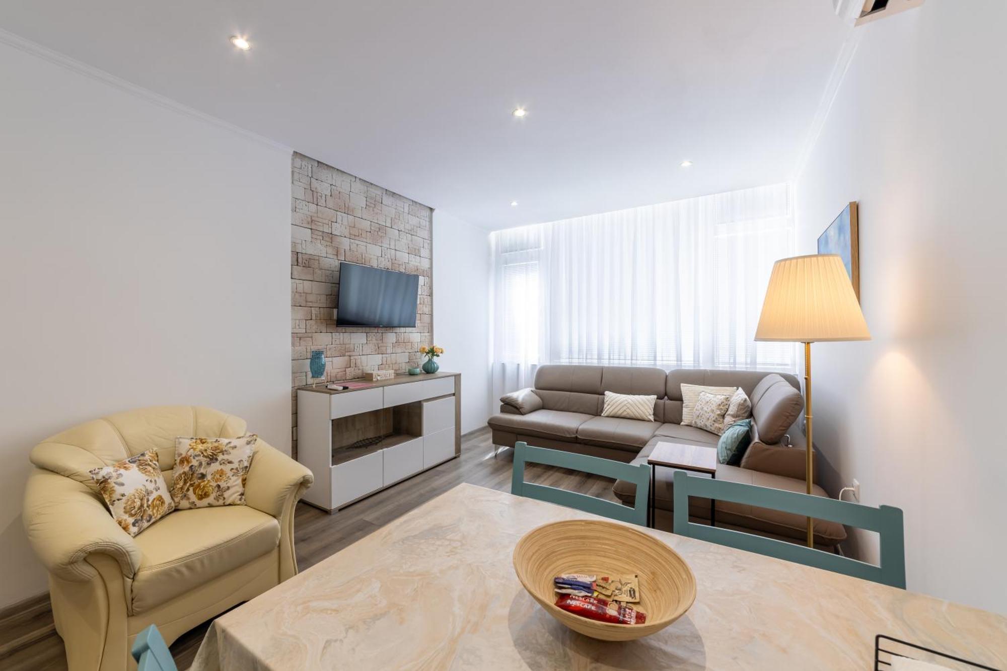 E-home Varna